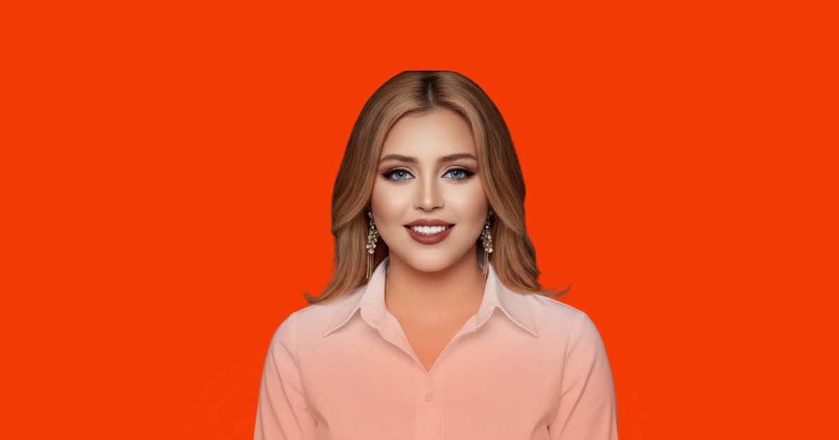 Sohila Farhat كائن النوتيلا