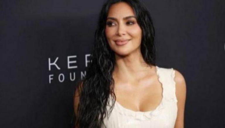 كيم كارداشيان تشرح اختيارها إعلان رسوبها في اختبار المحاماة